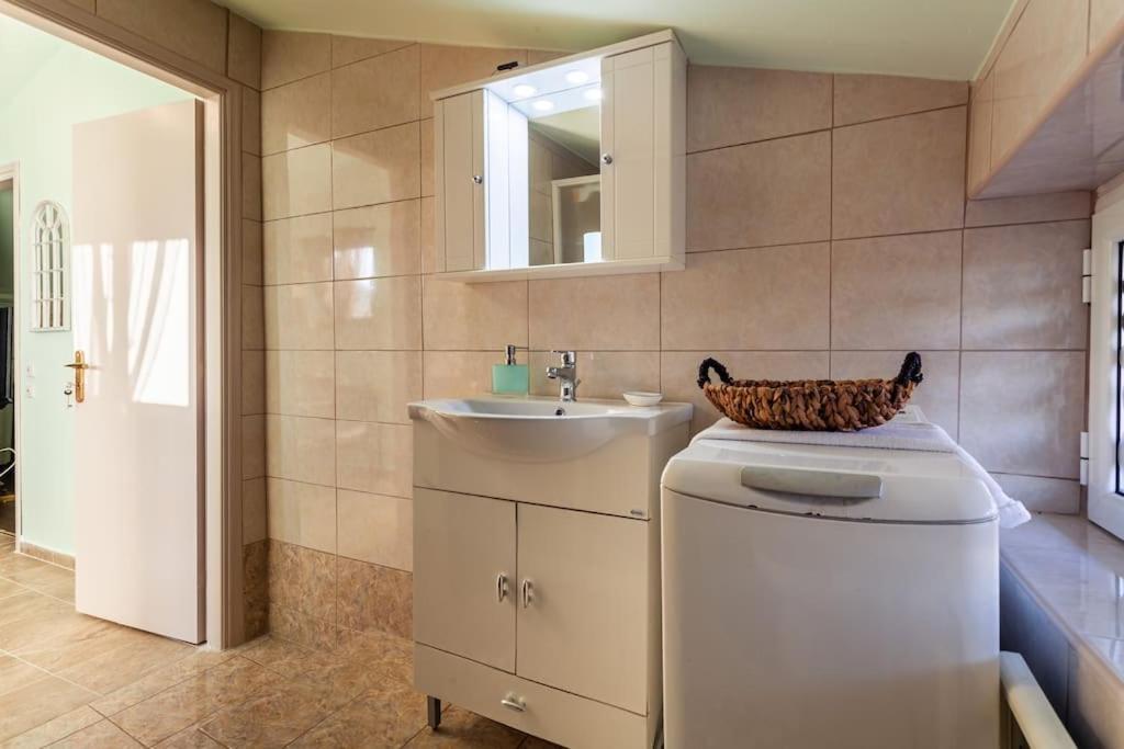 Apartamento Bougainvillea House 2 Kalamata